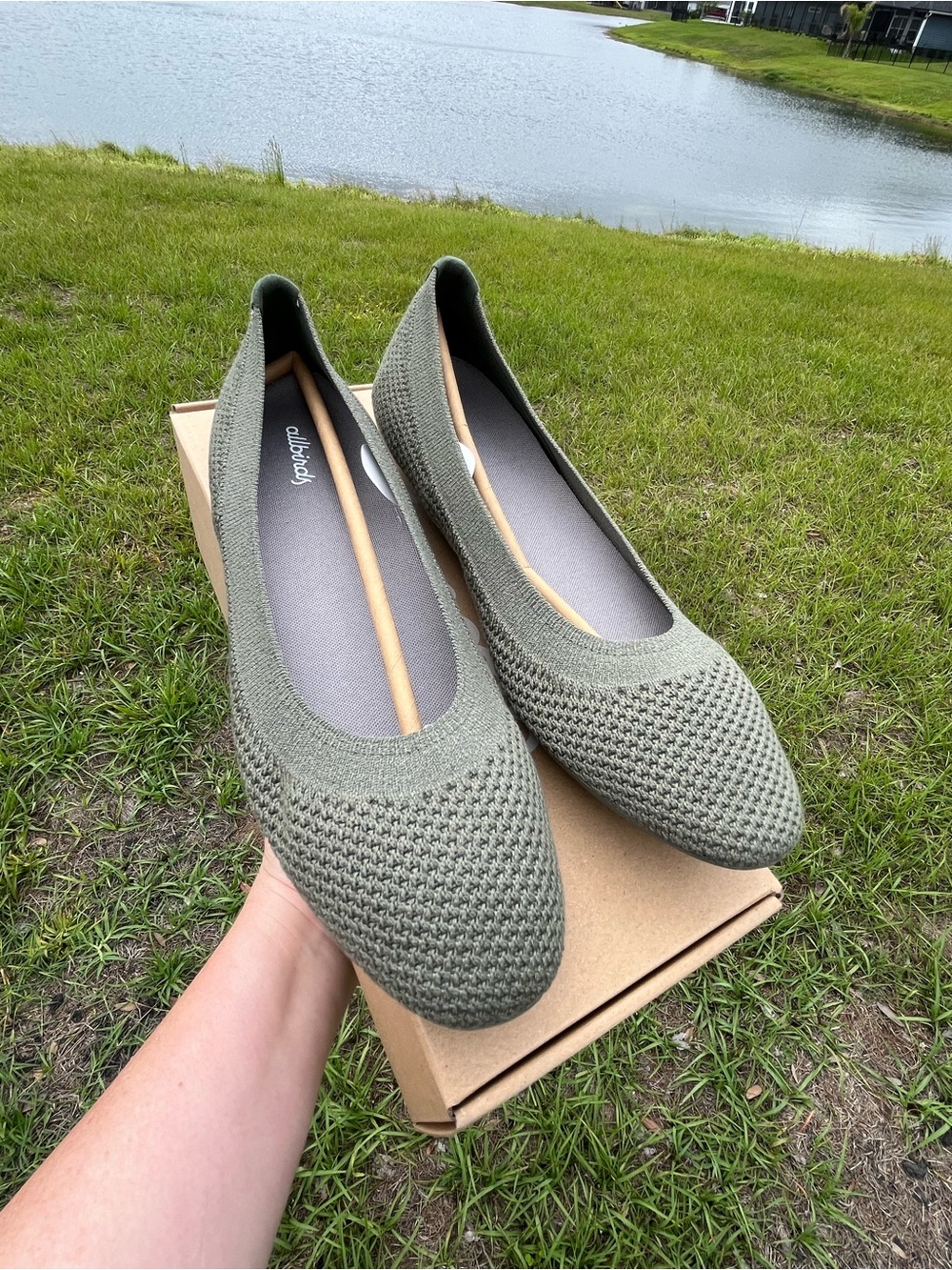 New In Box Allbirds Womens Tree Breezers Flats in Rugged Green Size 9